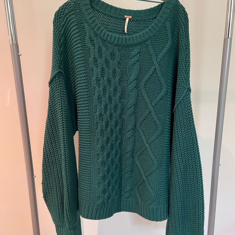 *RARE* free people Leslie cable knit sweater size L